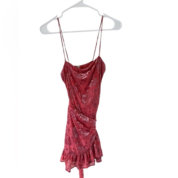 Free People Intimately Olivia Velvet Dress in Dusty Rose - Picture 4 of 7